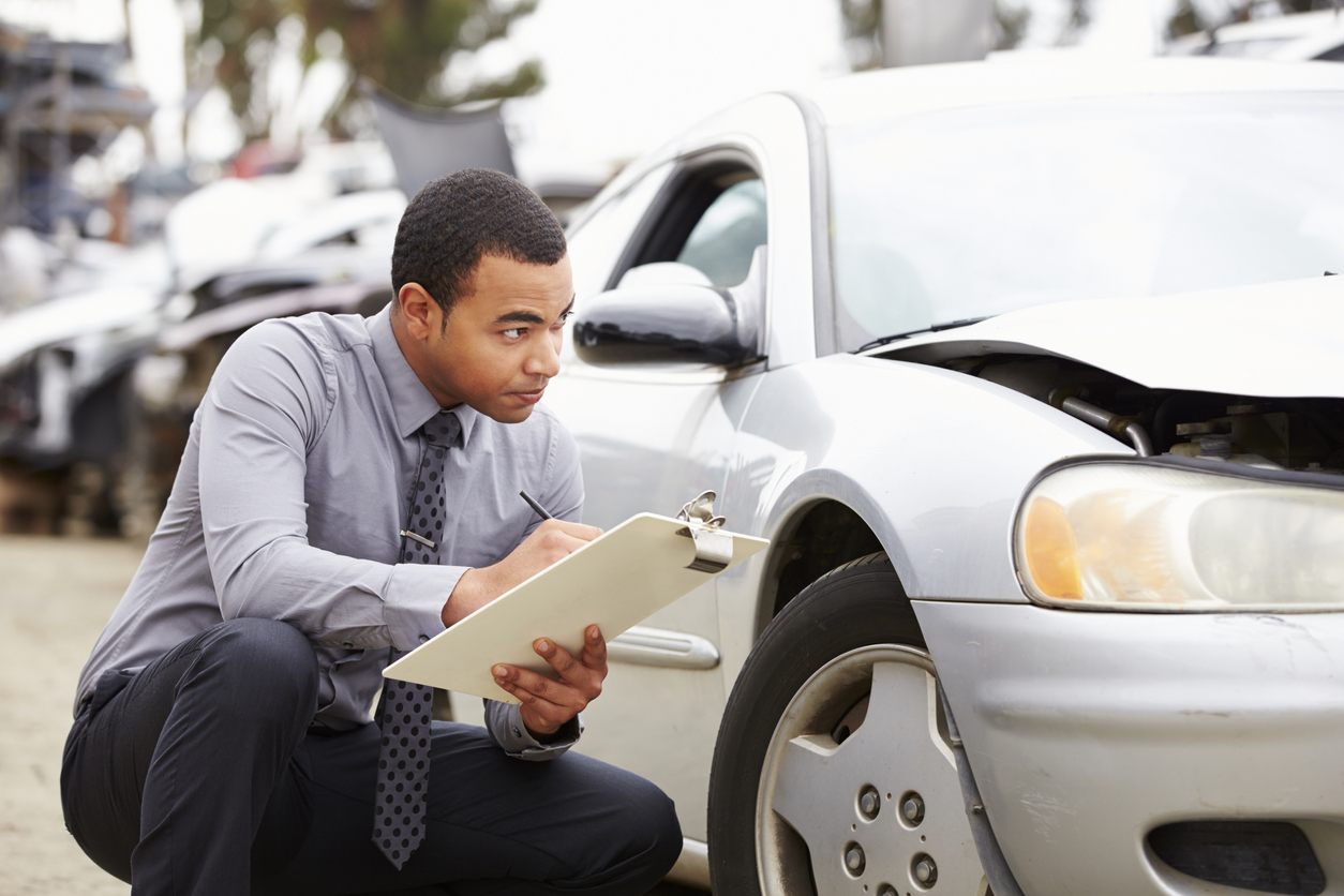 Car companies volunteer to make smart brakes standard