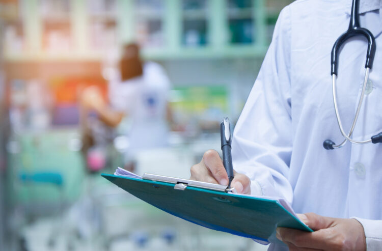 What is the Difference Between Medical Malpractice and Medical Negligence