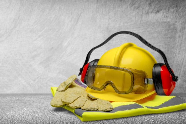 What Safety Gear Should Be in Place on Construction Sites?