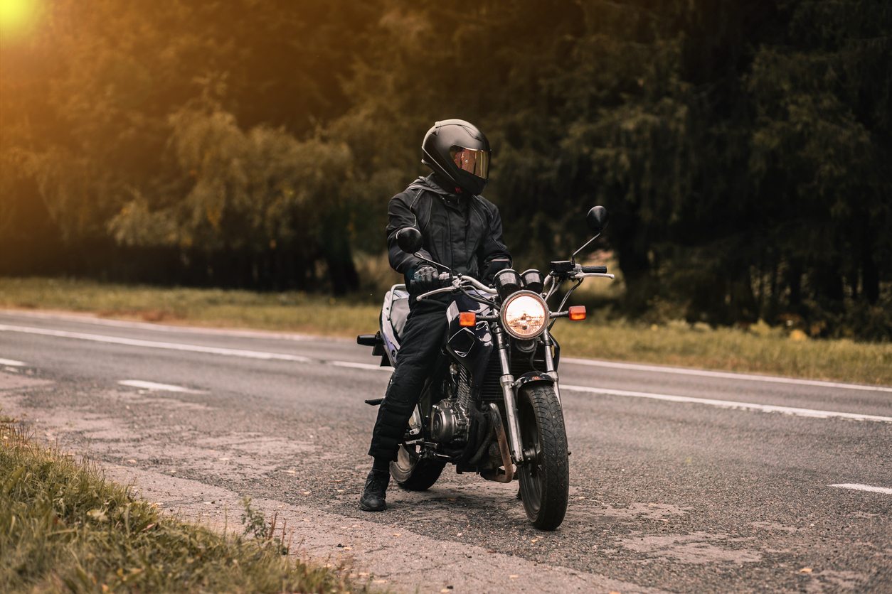 What States Allow Lane Splitting and Lane Filtering? 